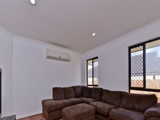 10 Airedale Ct Marsden QLD 4132, Marsden - Thumbnail 2