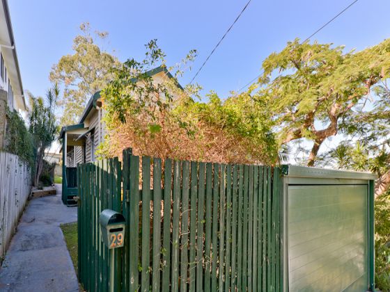 29 Grenfell Street Mount Gravatt East QLD 4122, Mount Gravatt East - Image 1