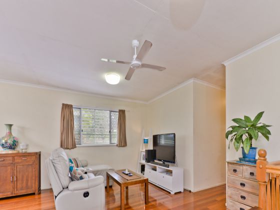 38 Pareena Cres Mansfield QLD 4122, Mansfield - Thumbnail 2