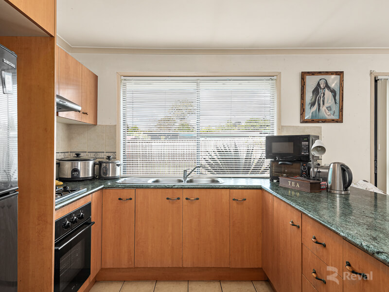 properties Image