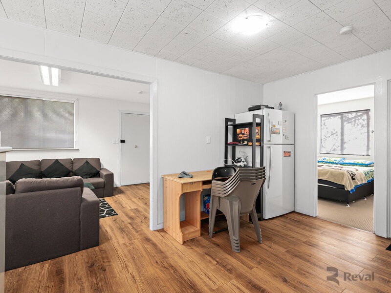 properties Image