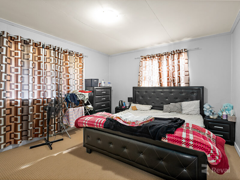 properties Image