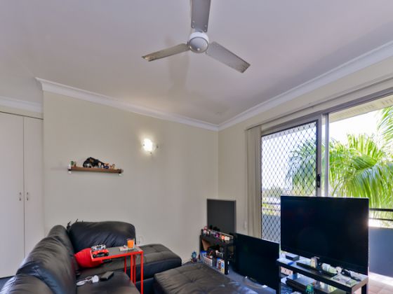 5/2 Honeysuckle St Mansfield QLD 4122, Mansfield - Thumbnail 2