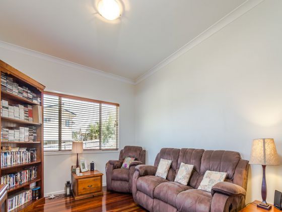 71 Lindwall St Upper Mount Gravatt QLD 4122, Upper Mount Gravatt - Thumbnail 2