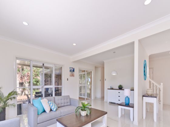 92 Donnington St Carindale QLD 4152, Carindale - Thumbnail 3